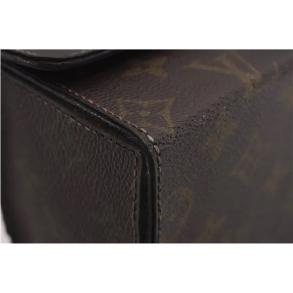 Authentic Louis Vuitton
Monogram Boite A Tout
Jewelry Case Old Model - Picture 10 of 14
